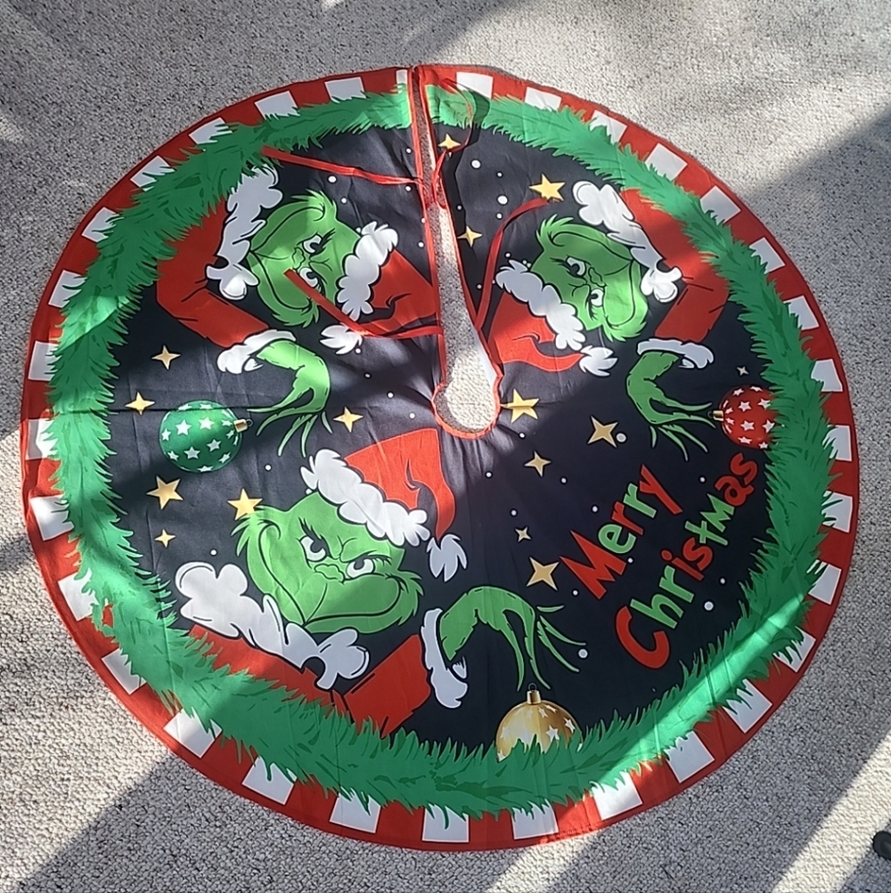 Grinch Christmas Tree Skirt 48" Ribbon Ties Holiday Decor Festive Celebration